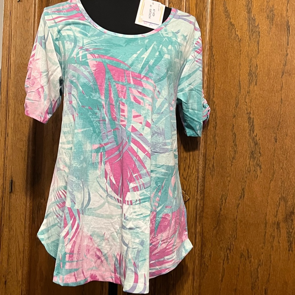 LuLaRoe Morgan top size M